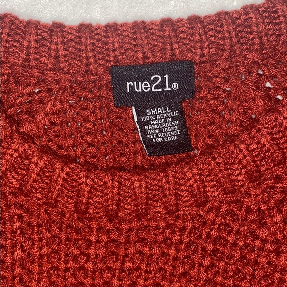 Sweater - Picture 2 of 4